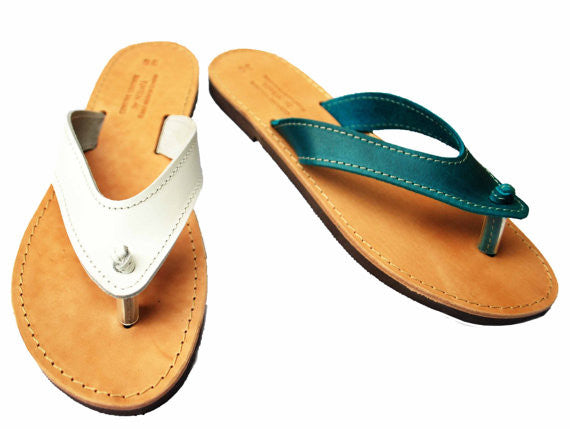 Women's wide strap hot sale flip flops